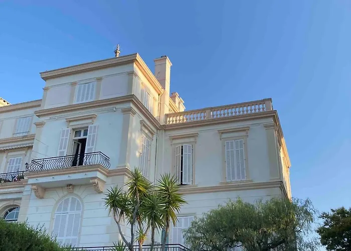 In A Historic Saint-Raphaël